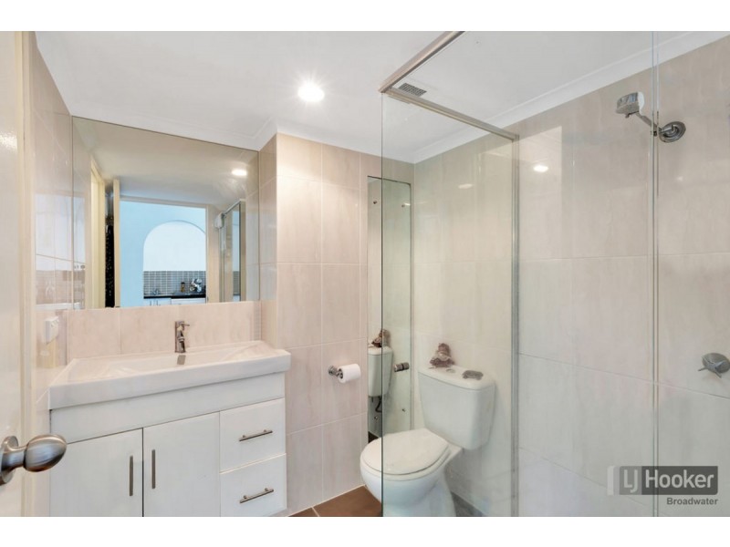 4/27 Whiting Street, Labrador QLD 4215