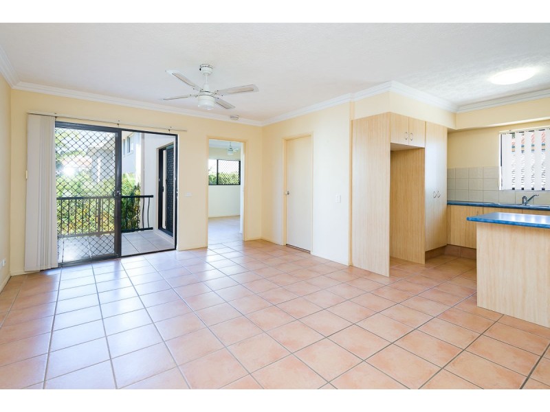 8/47 Bayview Street, Runaway Bay QLD 4216