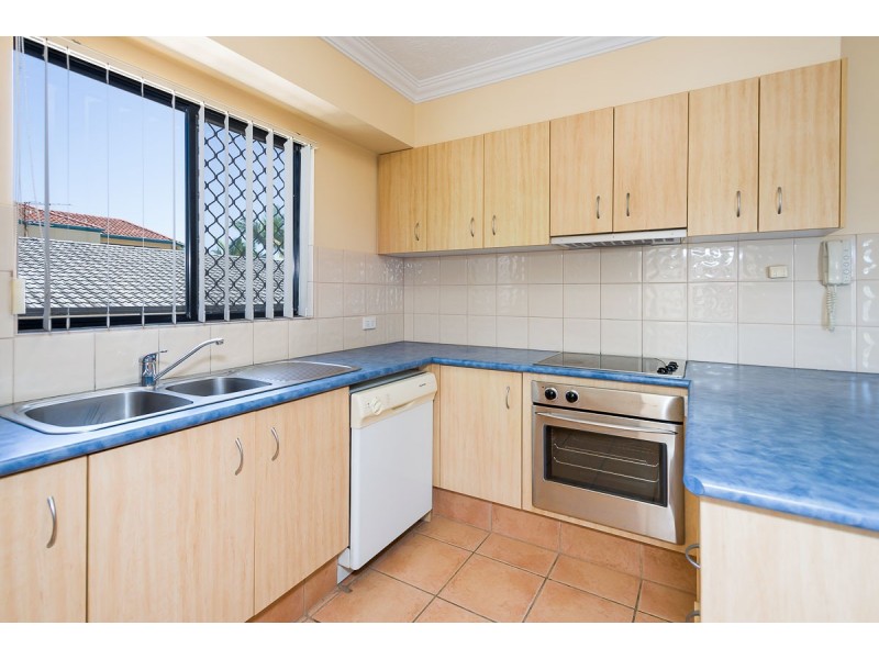 8/47 Bayview Street, Runaway Bay QLD 4216