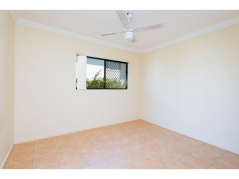 8/47 Bayview Street, Runaway Bay QLD 4216