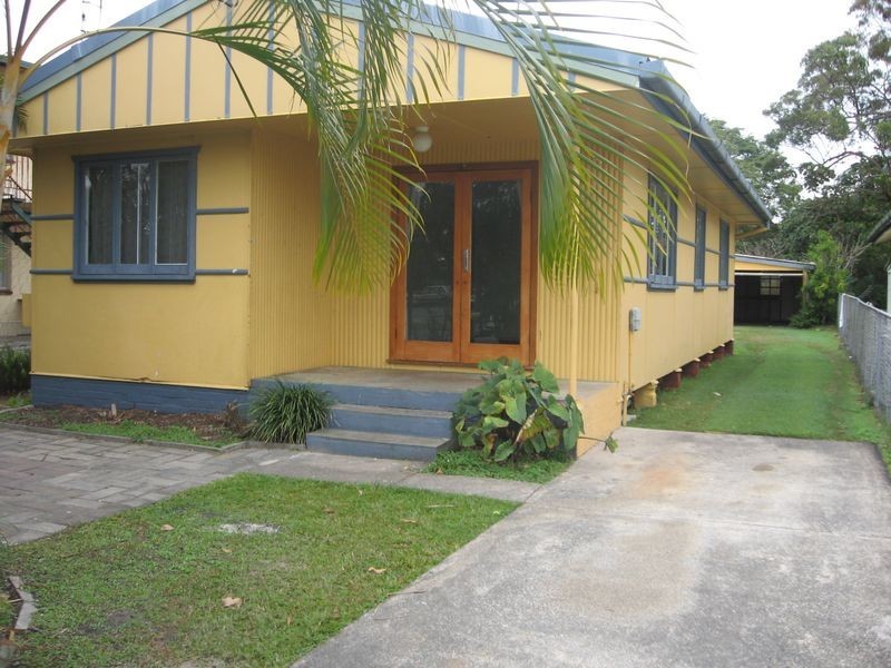 68 Brighton Street, Biggera Waters QLD 4216