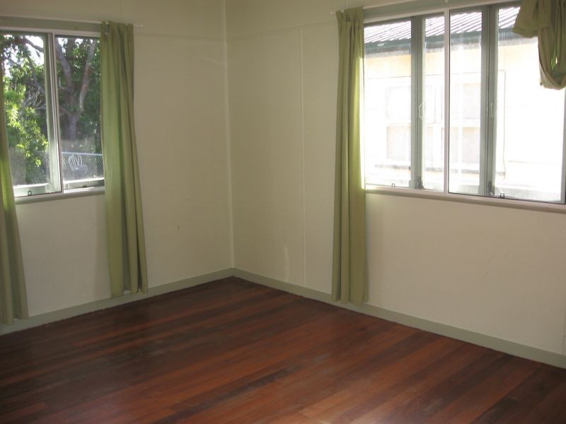 68 Brighton Street, Biggera Waters QLD 4216