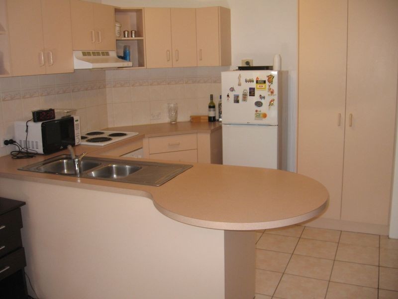 8/143 Frank Street, Labrador QLD 4215