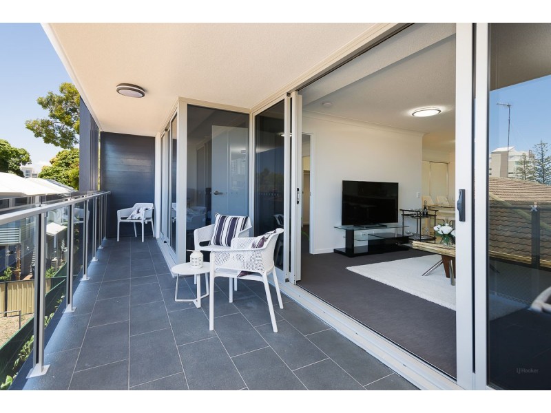 6/14-16 Bright Avenue, Labrador QLD 4215