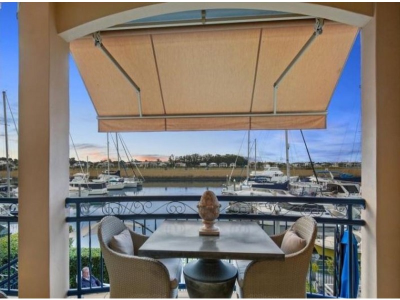 43/56-58 Sickle Avenue, Hope Island QLD 4212