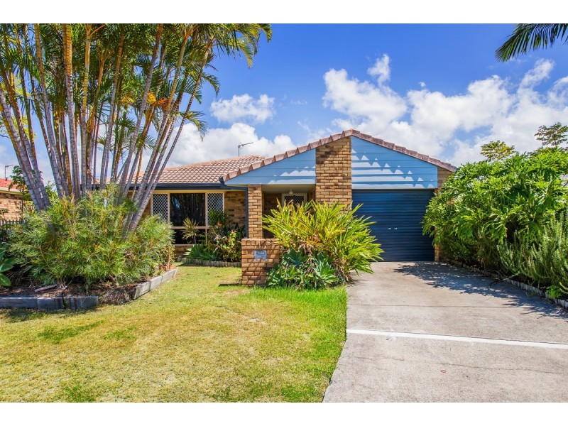 40 Cumberland Drive, Varsity Lakes QLD 4227