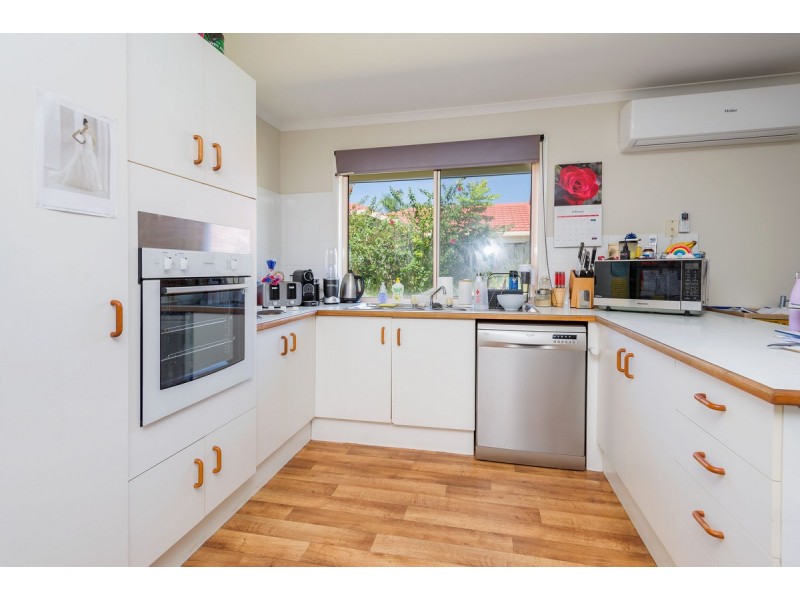 40 Cumberland Drive, Varsity Lakes QLD 4227