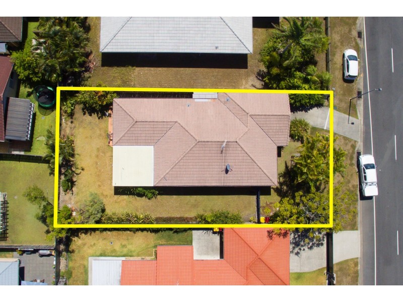 40 Cumberland Drive, Varsity Lakes QLD 4227