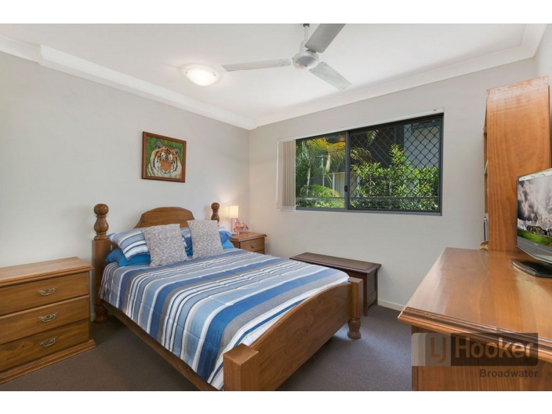 2/8 Proud Street, Labrador QLD 4215