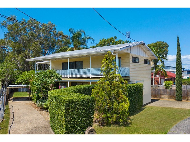 62 Victor Avenue, Paradise Point QLD 4216