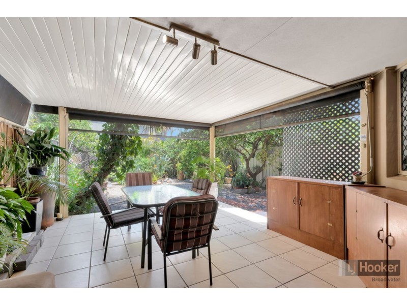 2/28 Broad Street, Labrador QLD 4215
