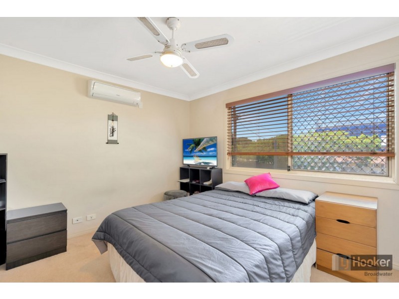 2/28 Broad Street, Labrador QLD 4215