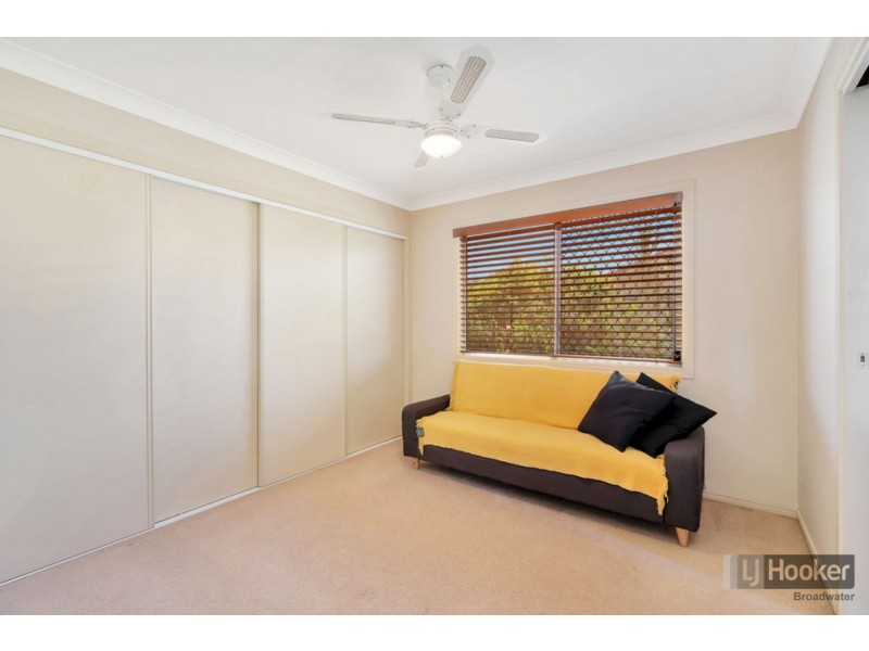 2/28 Broad Street, Labrador QLD 4215