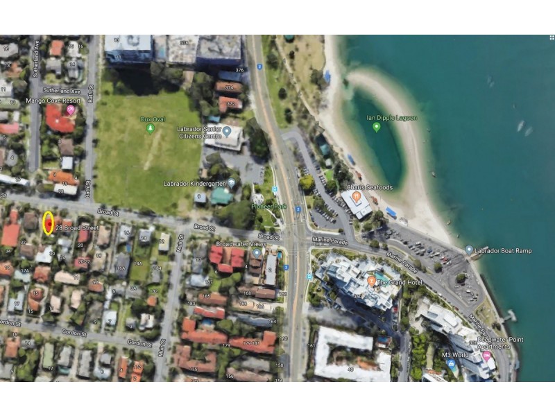 2/28 Broad Street, Labrador QLD 4215