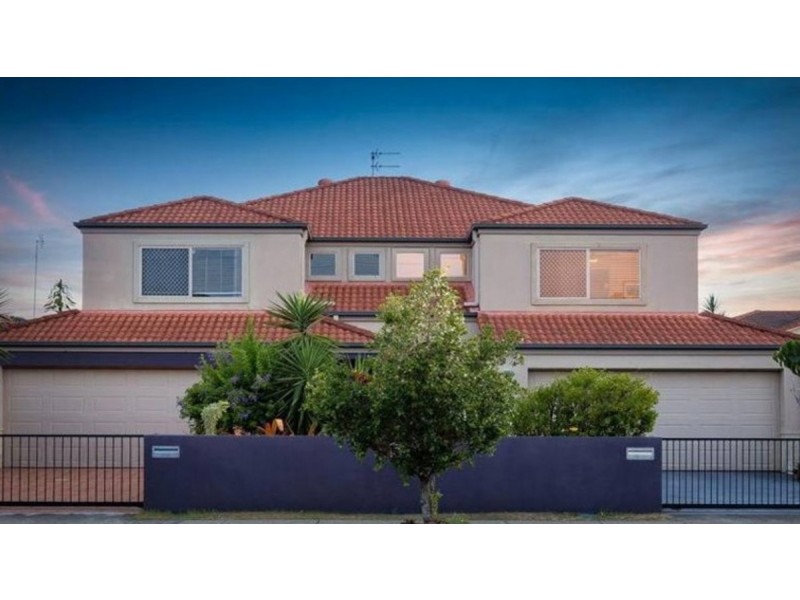 2/28 Broad Street, Labrador QLD 4215