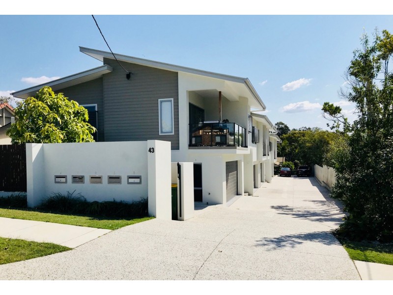 3/43 Harley Street, Labrador QLD 4215