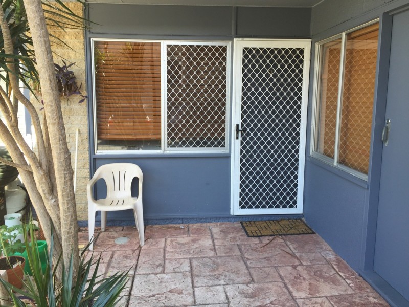 2/13 Central Street, Labrador QLD 4215