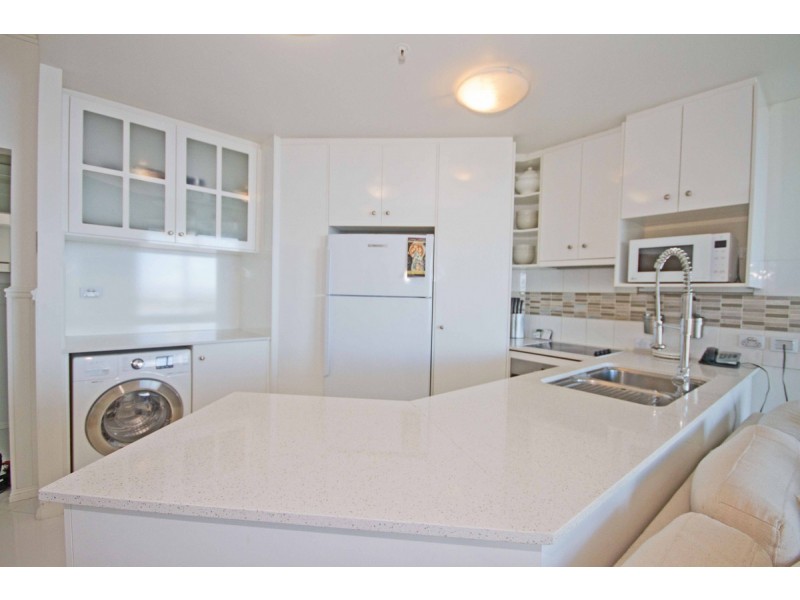1304/182-192 Marine Parade, Labrador QLD 4215