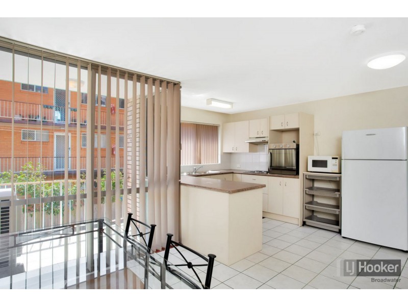 5/26 Labrador Street, Labrador QLD 4215