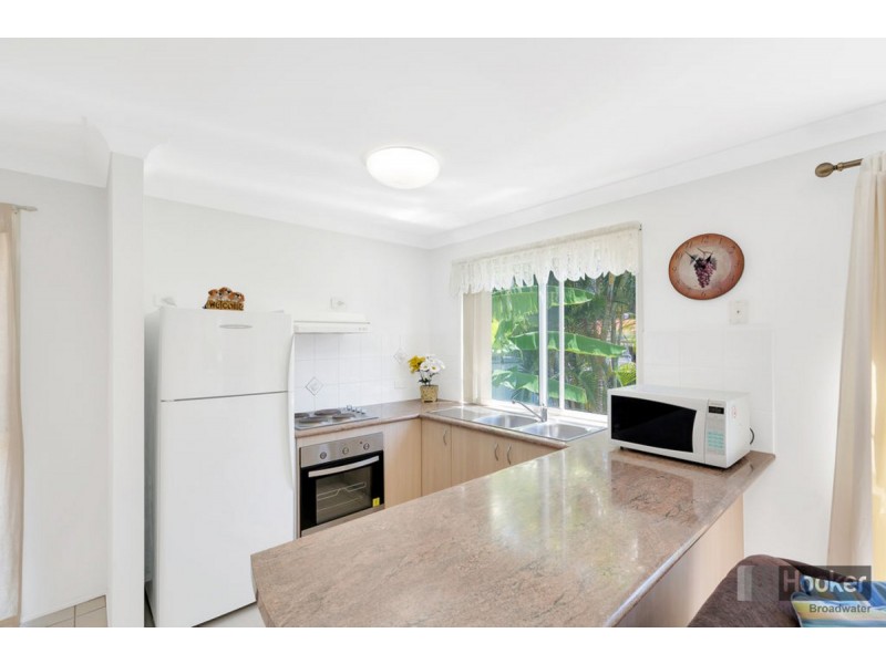 30B Robert Street, Labrador QLD 4215