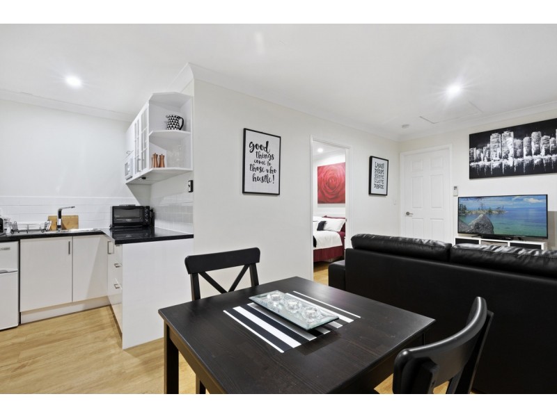 165 Bayview Street, Runaway Bay QLD 4216