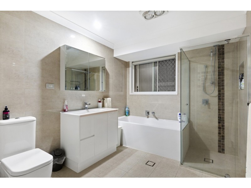 165 Bayview Street, Runaway Bay QLD 4216