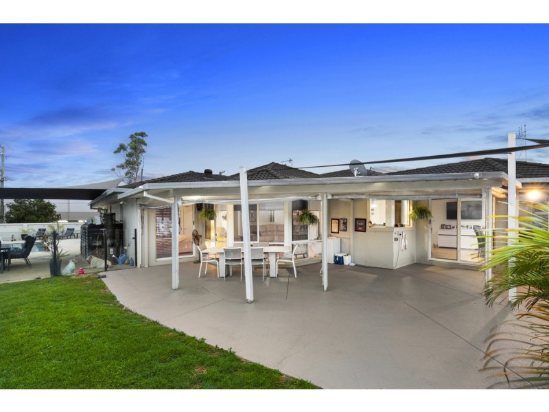 165 Bayview Street, Runaway Bay QLD 4216