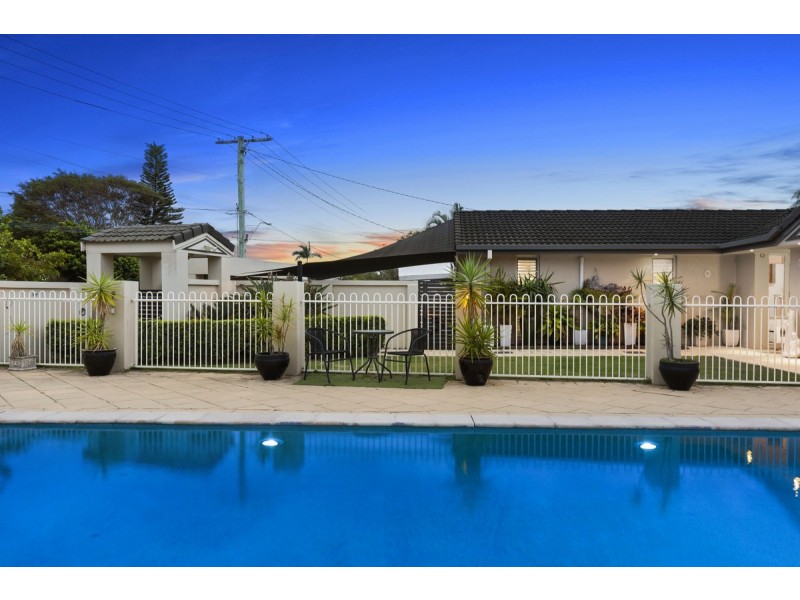165 Bayview Street, Runaway Bay QLD 4216