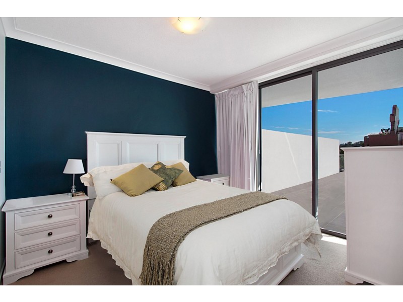 112/2 East Quay Drive, Biggera Waters QLD 4216