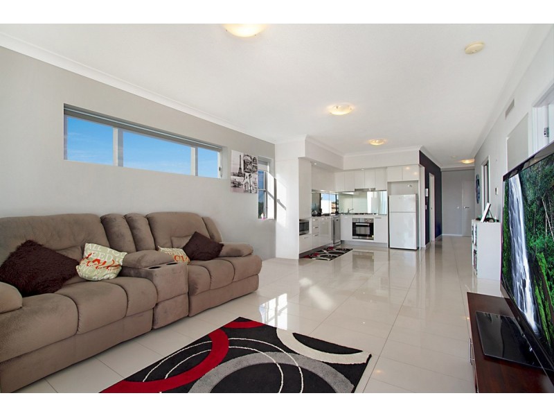 112/2 East Quay Drive, Biggera Waters QLD 4216