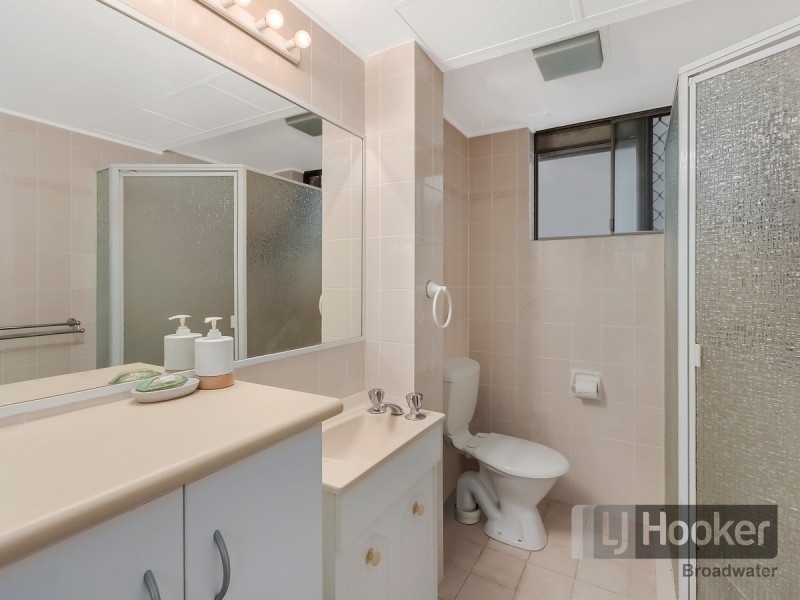 8/490 Marine Parade, Biggera Waters QLD 4216