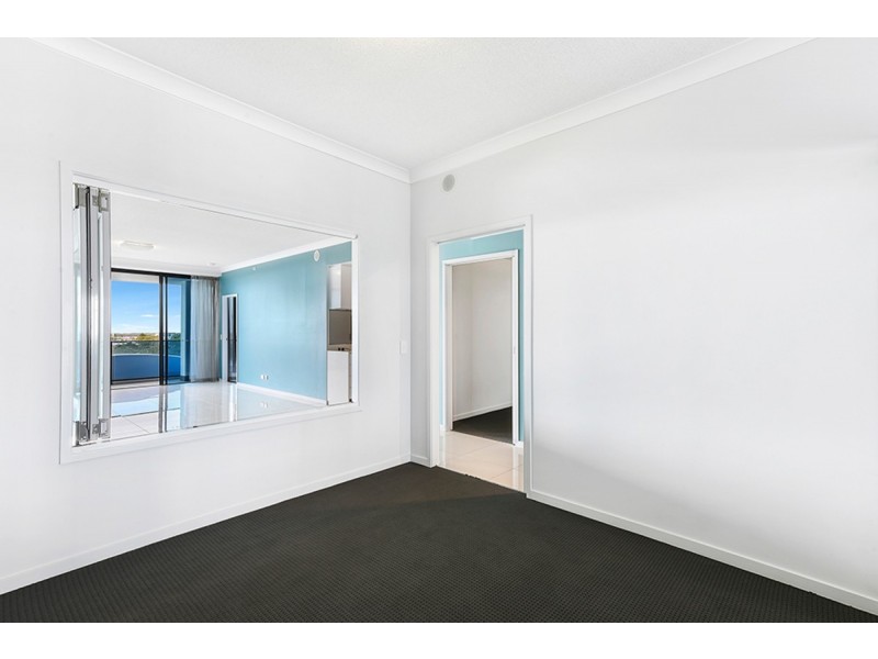 2703/5 Harbour Side Court, Biggera Waters QLD 4216