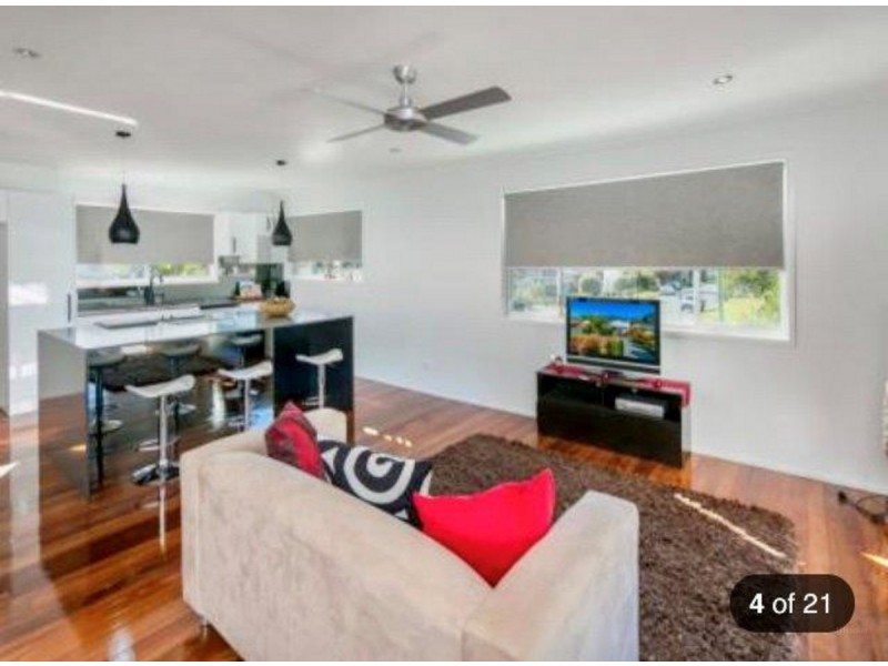 26 Morala Avenue, Runaway Bay QLD 4216