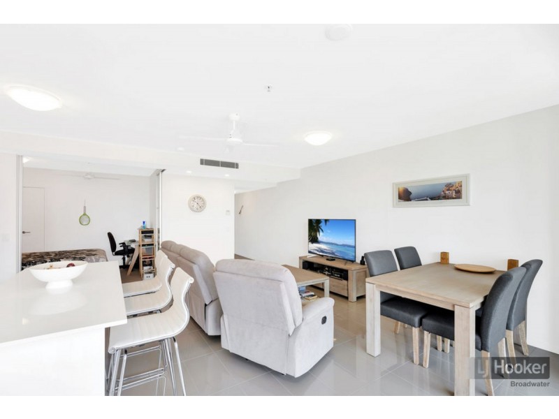 807/378 Marine Parade, Labrador QLD 4215