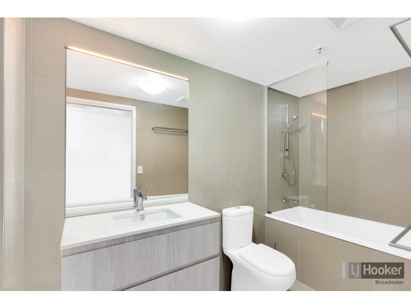 807/378 Marine Parade, Labrador QLD 4215