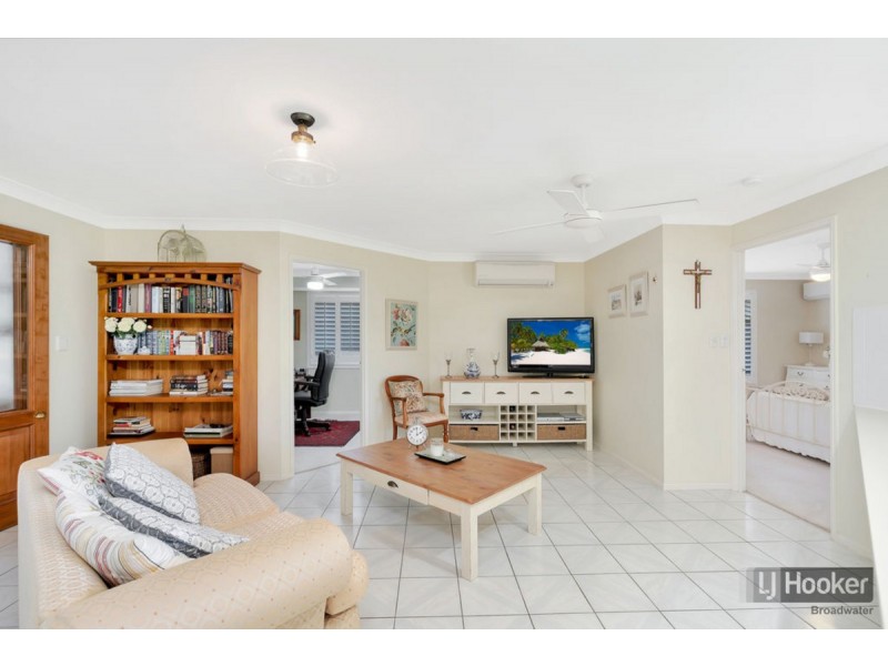 1 Putter Place, Arundel QLD 4214