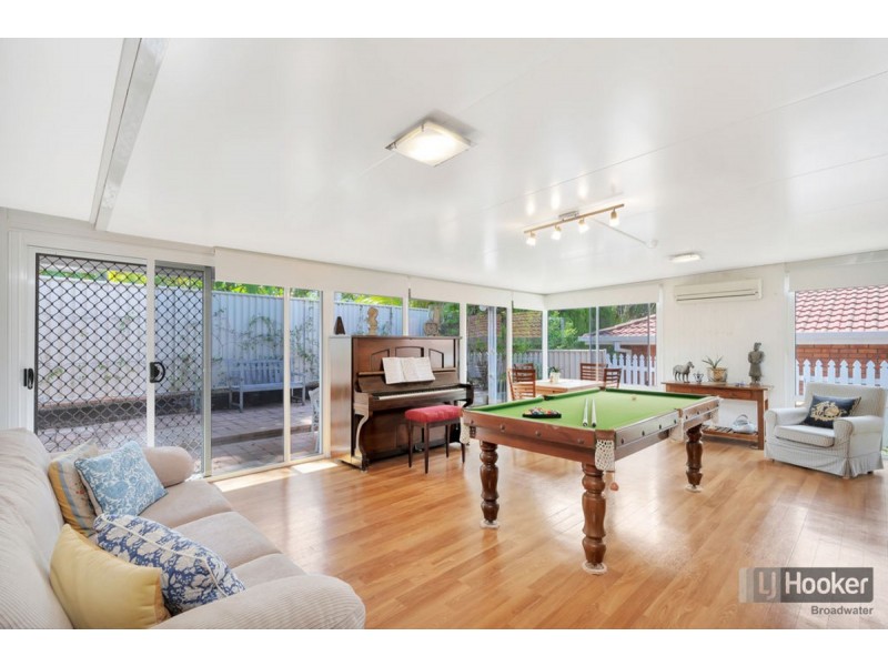 1 Putter Place, Arundel QLD 4214