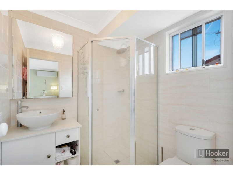 1 Putter Place, Arundel QLD 4214