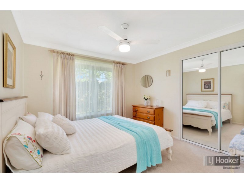 1 Putter Place, Arundel QLD 4214