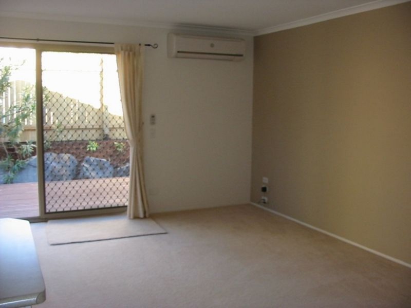 1/4 Goldwyn Way, Oxenford QLD 4210