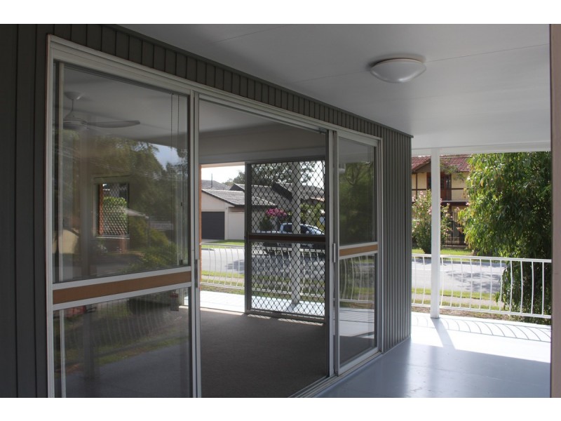 31 The Crescent, Ashmore QLD 4214