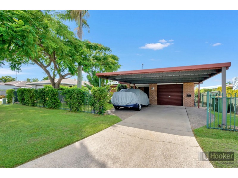 19 Burrendong Road, Coombabah QLD 4216