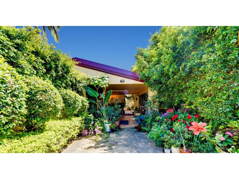 2/33 Stevens Street, Southport QLD 4215