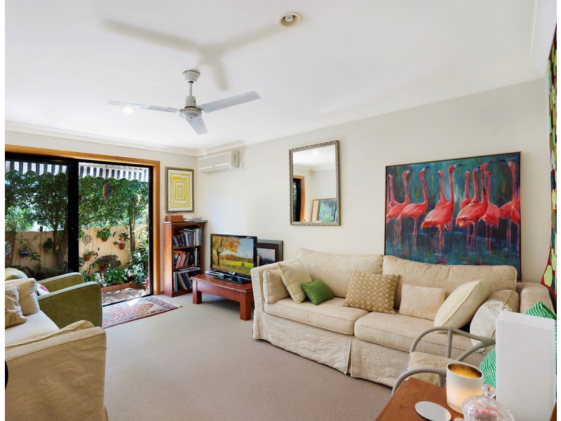 2/33 Stevens Street, Southport QLD 4215