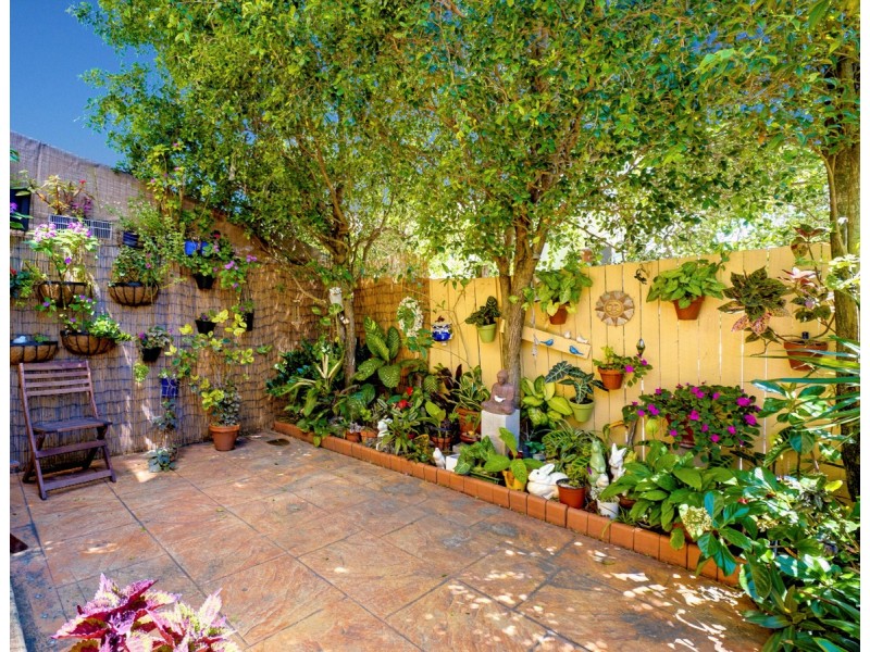 2/33 Stevens Street, Southport QLD 4215