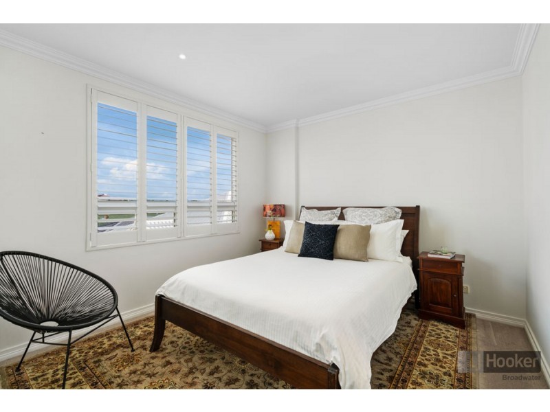 301/212-214 Marine Parade, Labrador QLD 4215