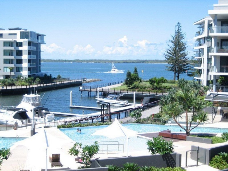 13/323 Bayview Street, Hollywell QLD 4216