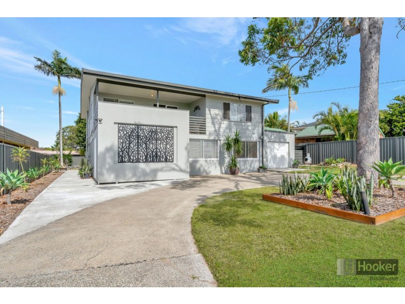 330 Government Road, Labrador QLD 4215