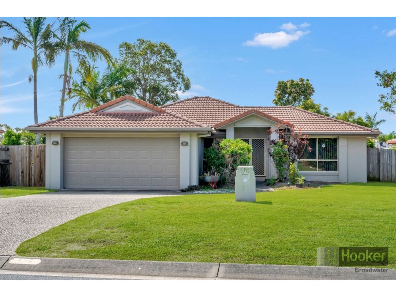 19 Oak Hill Crescent, Parkwood QLD 4214
