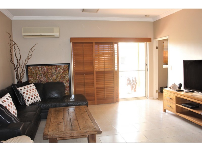 14/82 Limetree Parade, Runaway Bay QLD 4216
